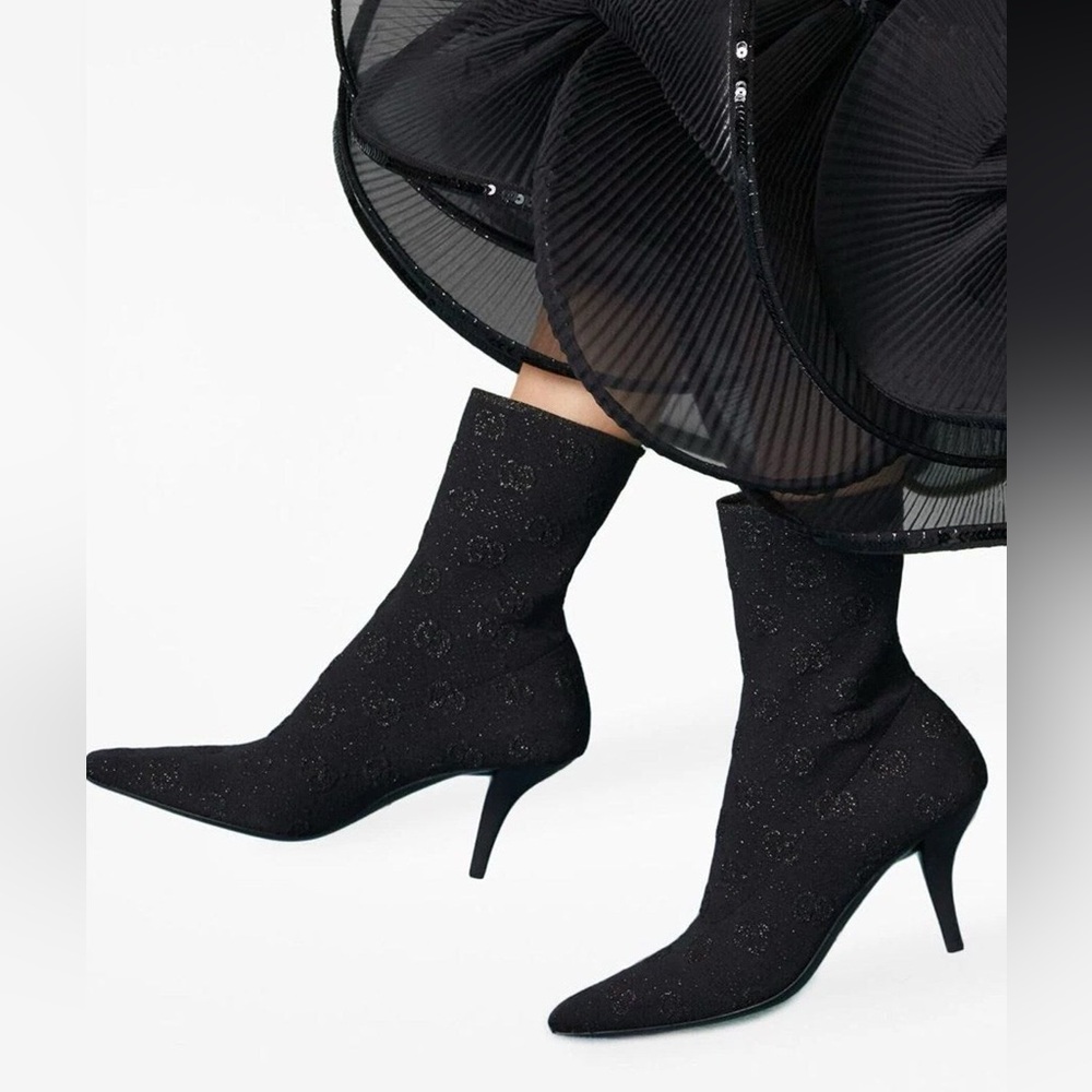 Gucci GG Knit Ankle Boots. GG technical knit fabric NIB size 6.5 - Picture 2 of 10